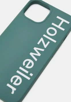 Holzweiler I PHONE 13 COVER - Phone Case - Dark Green -Holzweiler shop 007ac9f1292d4af6ba1695081ed53cd3