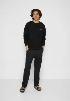 Holzweiler HANGER CHROME CREW - Sweatshirt - Black 6 Holzweiler HANGER CHROME CREW - Sweatshirt - Black -Holzweiler shop 00d1e3c1ace545abab337a356066ed2b