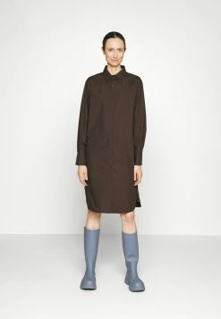 Holzweiler LUNG DRESS - Shirt Dress - Brown -Holzweiler shop 03a4c73db7b54a52992cadffd79f7ee8