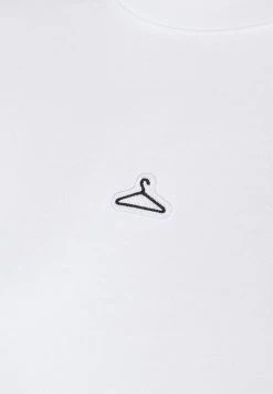Holzweiler HANGER TEE - Basic T-shirt - White 7 Holzweiler HANGER TEE - Basic T-shirt - White -Holzweiler shop 069523b96bc84268af7a7d19acf9f68e