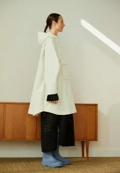 Holzweiler SOLIDARITY PONCHO - Parka - Ecru