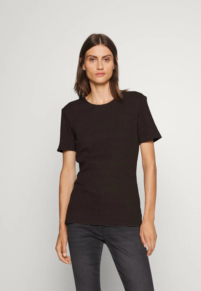 Basic T-shirt - brown Holzweiler Basic T-shirt - Brown -Holzweiler shop 1187651f509b4344acc20692a5d1aa1a