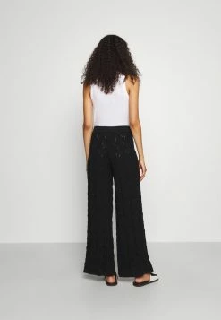 Holzweiler THIRIL TROUSER - Trousers - Black 4 Holzweiler THIRIL TROUSER - Trousers - Black -Holzweiler shop 15ecad5d4d084fbf9ff28c3c07239c8d