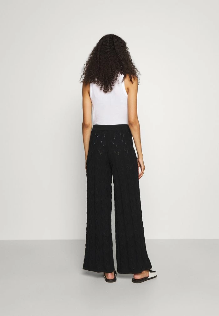 THIRIL TROUSER - Trousers - black Holzweiler THIRIL TROUSER - Trousers - Black -Holzweiler shop 15ecad5d4d084fbf9ff28c3c07239c8d