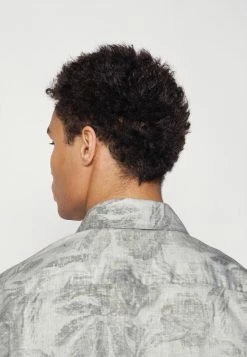 Holzweiler KIMBO PRINT SHIRT - Shirt - Green Mix -Holzweiler shop 19e5b5f668bd43fa8ffb671bda7d5c2b