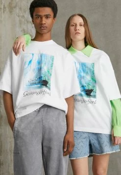 Holzweiler WINGS TOURIST TEE UNISEX - Print T-shirt - White 5 Holzweiler WINGS TOURIST TEE UNISEX - Print T-shirt - White -Holzweiler shop 1a01aeab1e724f2289ead1be1fdbbf4b