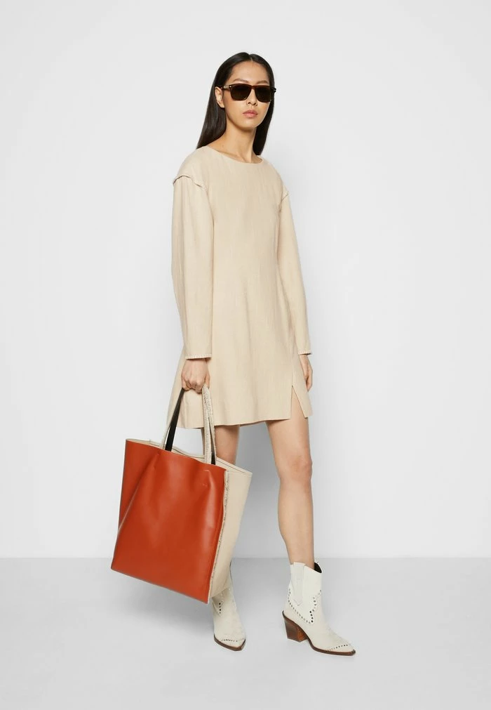 VISION STITCH DRESS - Day dress - sand Holzweiler VISION STITCH DRESS - Day Dress - Sand -Holzweiler shop 230038c0728f47438aaaf95997fa93f7