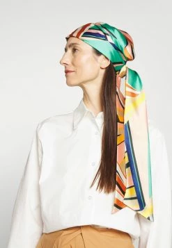 Holzweiler BLAOU - Button-down Blouse - White -Holzweiler shop 25d8cc34d5f54a33946280e719fe8056