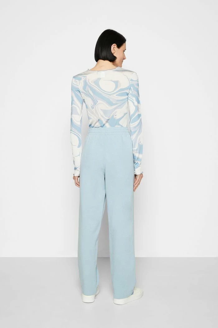 LAGOON OSLO TROUSER - Tracksuit bottoms - lt. blue Holzweiler LAGOON OSLO TROUSER - Tracksuit Bottoms - Lt. Blue -Holzweiler shop 2c6c462a9c8d450b8fd7231552dcaf17