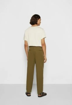 Holzweiler MALA TROUSER - Trousers - Army -Holzweiler shop 2e17c279c7d943e39f11003b44dc7f9d