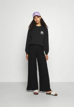 Holzweiler shop -Holzweiler shop 301dc073ec3b4d6d845e5347d4f01a7d