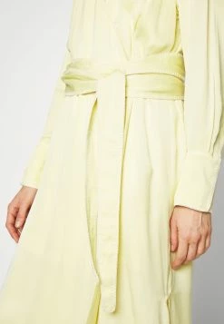 Holzweiler WANDER DRESS - Maxi Dress - Yellow 10 Holzweiler WANDER DRESS - Maxi Dress - Yellow -Holzweiler shop 31e28a640299404e9a11562421aa9630