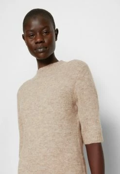 Holzweiler Basic T-shirt - Taupe -Holzweiler shop 335e7fe4f55b44aa9368f909de4aa02c