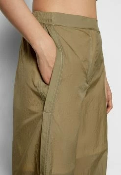 Holzweiler RIDE TROUSER - Trousers - Light Green 8 Holzweiler RIDE TROUSER - Trousers - Light Green -Holzweiler shop 35baf2708dfe430896ab988a5e3c9e97