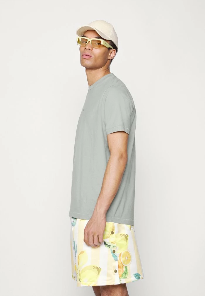 OSLO TEE - Basic T-shirt - teal Holzweiler OSLO TEE - Basic T-shirt - Teal -Holzweiler shop 3dbac5eb87b046c3816904a2d10a2d60