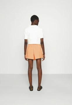 Holzweiler MUSAN - Shorts - Light Orange -Holzweiler shop 457966ce20864103bedb362ded2b2420