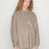 Holzweiler DAIS OVERSHIRT - Bomber Jacket - Taupe -Holzweiler shop 46826328ca2c44f1b8be5c288b092800