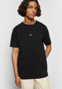 Holzweiler HANGER TEE - Print T-shirt - Black -Holzweiler shop 4b60b272f2e34581a9c3acc1b0857e44