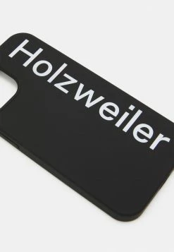 Holzweiler COVER IPHONE 13 - Phone Case - Black -Holzweiler shop 4bbfc25673804f9d8668ec9eed762c2c