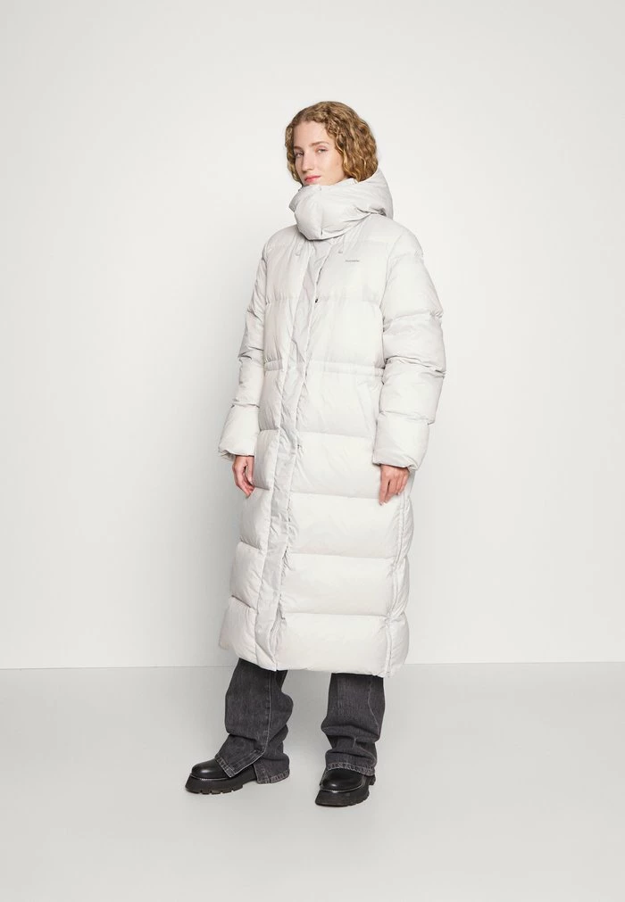 SKOGSHORN - Down coat - light grey Holzweiler SKOGSHORN - Down Coat - Light Grey -Holzweiler shop 4cedaa94ba6d4d04aa108ef03acb4428