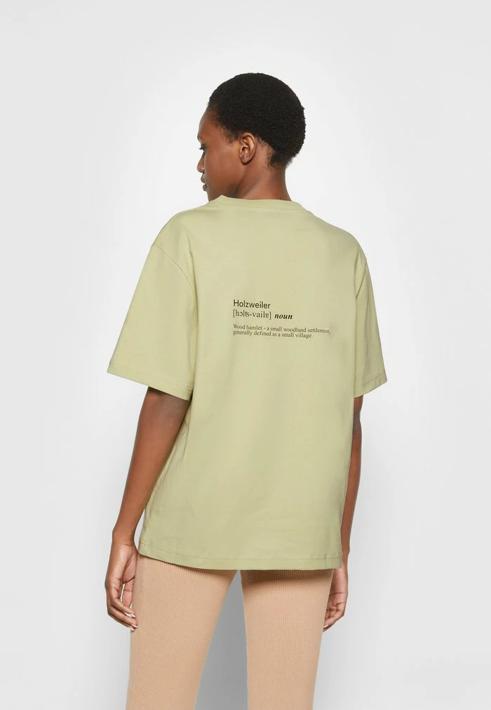 FLEUR WORD TEE UNISEX - Print T-shirt - light green Holzweiler FLEUR WORD TEE UNISEX - Print T-shirt - Light Green -Holzweiler shop 5417547644c6429c97449cfd4725559a