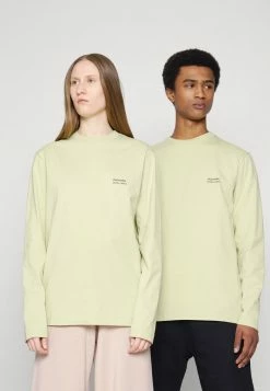 Holzweiler LONGITUDE WORD UNISEX - Long Sleeved Top - Light Green -Holzweiler shop 5943d33f0c594e7f930136824bea42b1