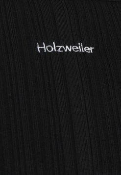 Holzweiler Long Sleeved Top - Black -Holzweiler shop 5f0a60ce60664d39af47ae4daeb264b5