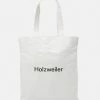 Holzweiler SHELTER TOTE BAG UNISEX - Tote Bag - White -Holzweiler shop 6955d365cd124655bc3c809003bb3fff