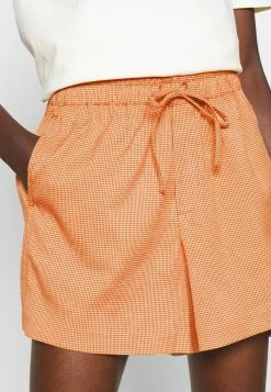 Holzweiler MUSAN - Shorts - Light Orange -Holzweiler shop 6a1fba06605e4ebbb810a74a81d786d3