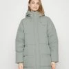 Holzweiler LOEN JACKET - Down Coat - Teal 2 Holzweiler LOEN JACKET - Down Coat - Teal -Holzweiler shop 6e321acdd7d641a6a0b2b945f56b296e