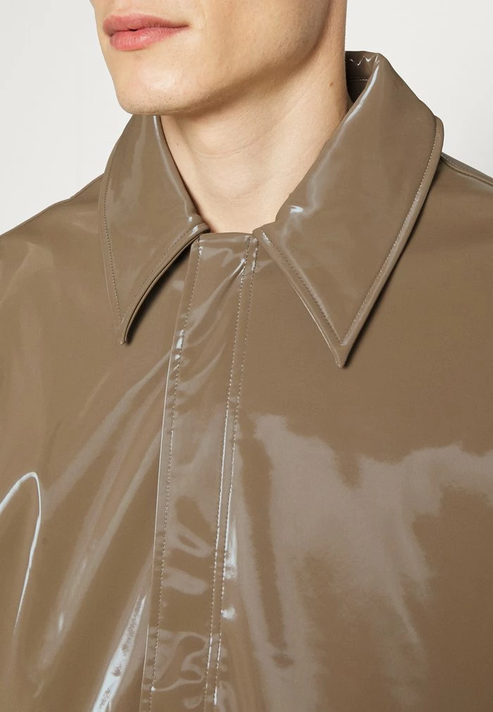 HUG JACKET - Faux leather jacket - brown Holzweiler HUG JACKET - Faux Leather Jacket - Brown -Holzweiler shop 6f9fef5c48e6421c92ce7bf46140b2ce