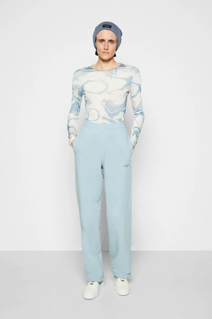LAGOON OSLO TROUSER - Tracksuit bottoms - lt. blue Holzweiler LAGOON OSLO TROUSER - Tracksuit Bottoms - Lt. Blue -Holzweiler shop 70fe3a8937a84e87a5e5064d9dc7f83c