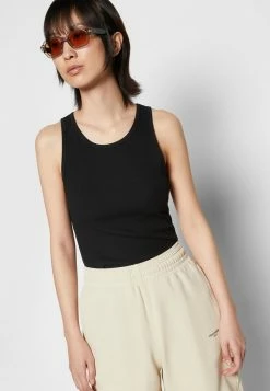 Holzweiler OSLO - Shorts - Ecru -Holzweiler shop 80078d77b71343a6bf0d0423e577709c