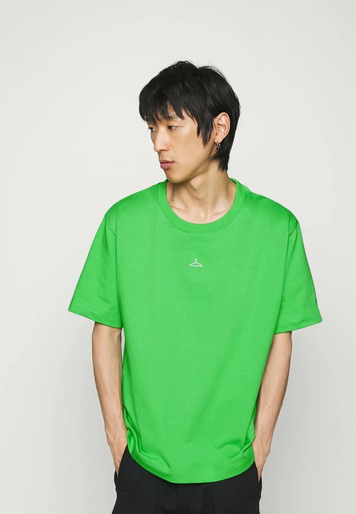 HANGER TEE - Basic T-shirt - green Holzweiler HANGER TEE - Basic T-shirt - Green -Holzweiler shop 80862e3cabae40179f346a6c5bd00f03