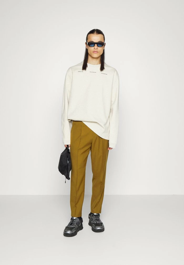 BLOOM NATIONAL CREW - Sweatshirt - grey mix Holzweiler BLOOM NATIONAL CREW - Sweatshirt - Grey Mix -Holzweiler shop 82e23e0ae6544133b0d4c7e8c093563c