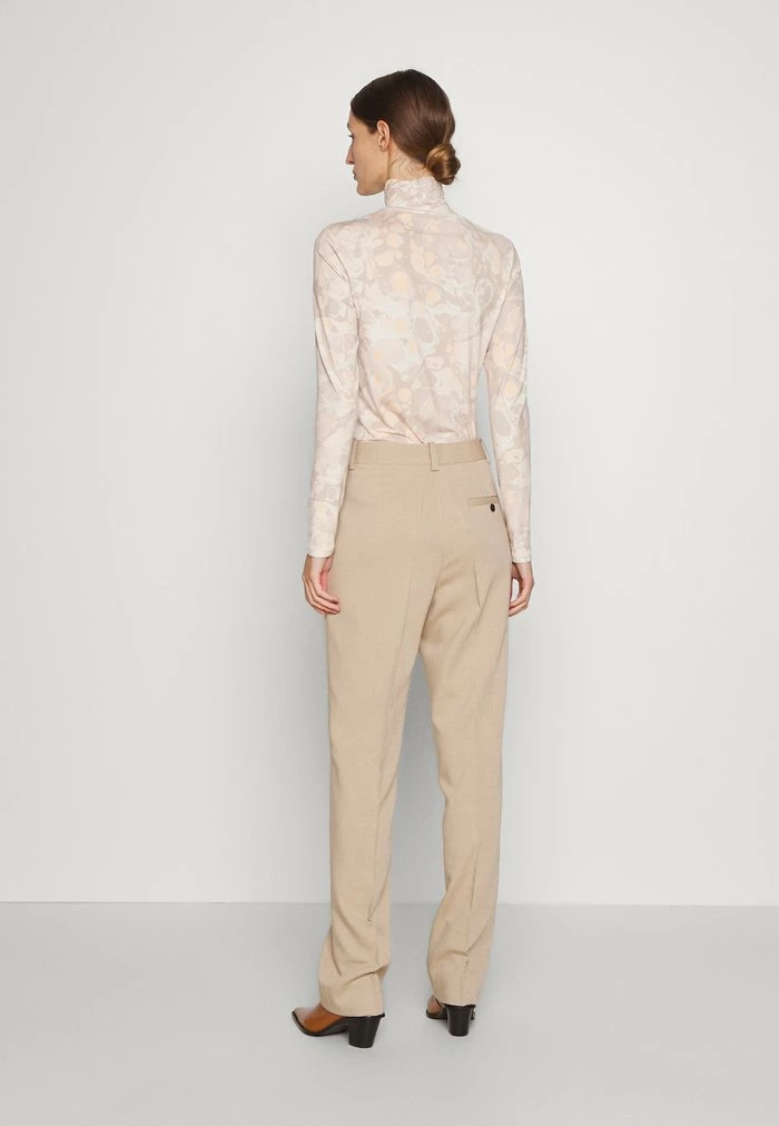 ADVISE TROUSER - Trousers - sand Holzweiler ADVISE TROUSER - Trousers - Sand -Holzweiler shop 837e2ea003b84a7baa648e01c0692c21