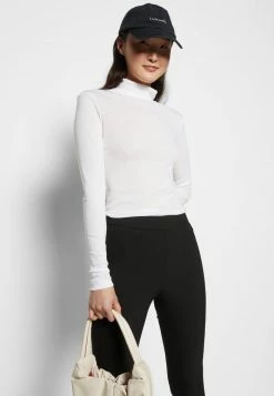 Holzweiler SARA CLASSIC TURTLE - Long Sleeved Top - White -Holzweiler shop 83be63a5e61442d394ca0ce04ef64b16