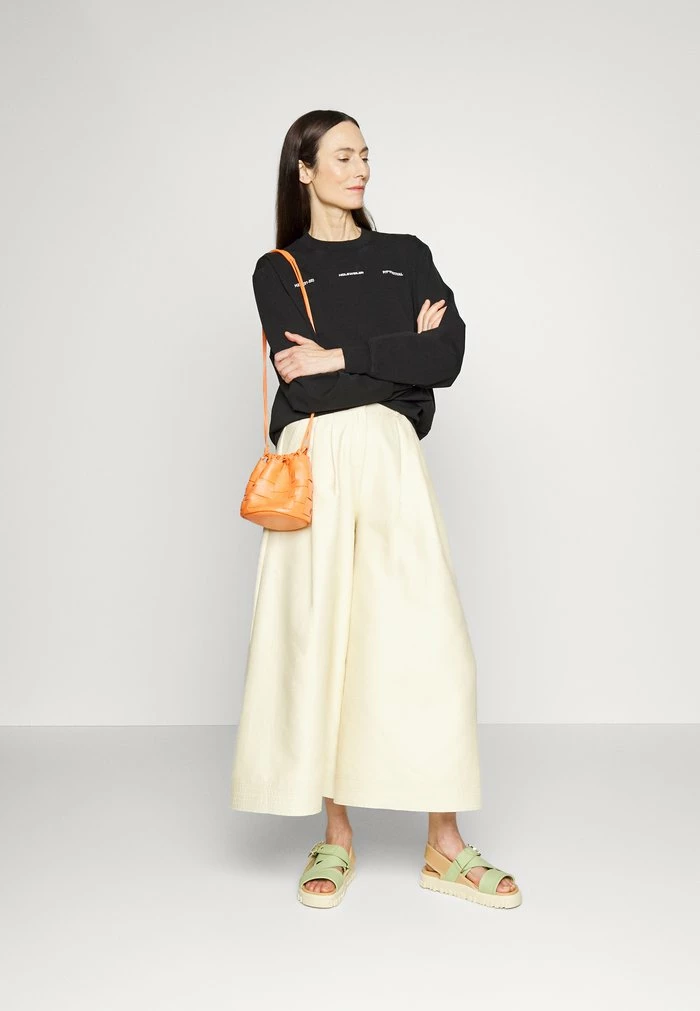 LURING NATIONAL - Long sleeved top - black Holzweiler LURING NATIONAL - Long Sleeved Top - Black -Holzweiler shop 86618aed1f424efca3a11d09108bee86