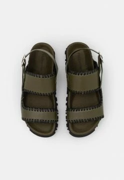 Holzweiler TVEITA - Platform Sandals - Army 6 Holzweiler TVEITA - Platform Sandals - Army -Holzweiler shop 87aaa77c16fa4e30b3fa46874f8c4f8a