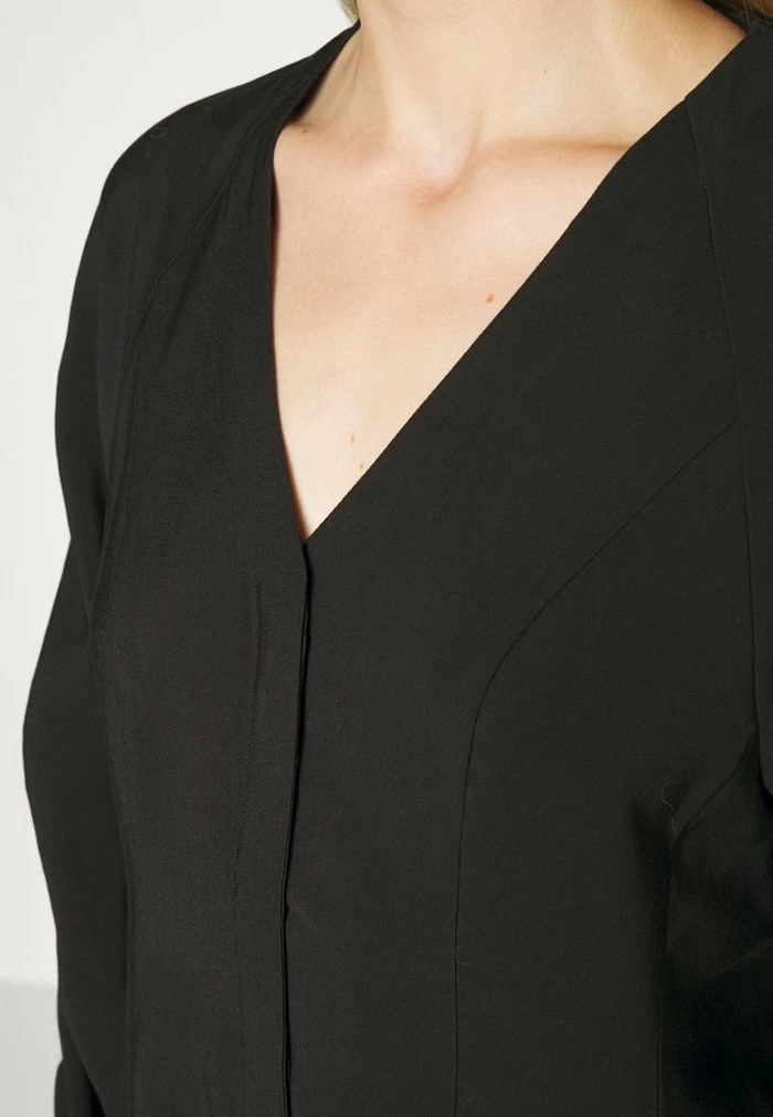 AVILO DRESS - Day dress - black Holzweiler AVILO DRESS - Day Dress - Black -Holzweiler shop 8896d08030704889b8b2ba81bb43d4df