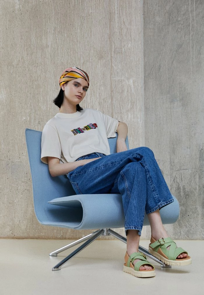 KJERAG TEE - Print T-shirt - off-white Holzweiler KJERAG TEE - Print T-shirt - Off-white -Holzweiler shop 88d869ac552a4b4e876e40f943811024