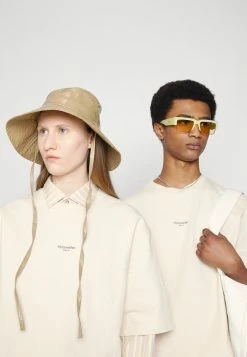 Holzweiler RANGER OSLO TEE UNISEX - Basic T-shirt - Ecru 8 Holzweiler RANGER OSLO TEE UNISEX - Basic T-shirt - Ecru -Holzweiler shop 906f2b7f87344e7ba1e607666f02bba4