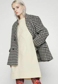 Holzweiler DIZZY DRESS - Day Dress - Ecru -Holzweiler shop 94a0bdba0fbb4472916c06f4a7fbd146