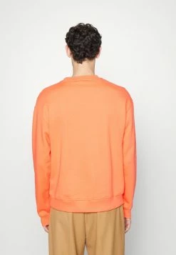 Holzweiler HANGER CREW UNISEX - Sweatshirt - Coral 4 Holzweiler HANGER CREW UNISEX - Sweatshirt - Coral -Holzweiler shop 9913d6ca1c594343a3515ce0a0ff2641