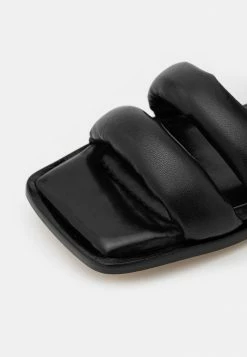 Holzweiler KATE PADDED - Sandals - Black -Holzweiler shop 9f7214f7ad1940659e24b2db27c54409