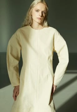 Holzweiler DIZZY DRESS - Day Dress - Ecru -Holzweiler shop a0b4fa07ee004c0fa331584d09354c6e