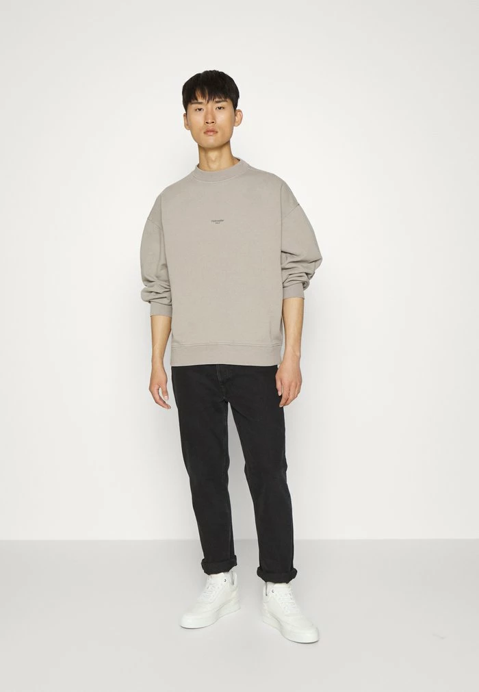 Holzweiler MEZZANINE OSLO CREW - Sweatshirt - Taupe 4 Holzweiler MEZZANINE OSLO CREW - Sweatshirt - Taupe - Image 2