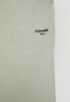 Holzweiler OSLO TROUSER - Tracksuit Bottoms - Teal 10 Holzweiler OSLO TROUSER - Tracksuit Bottoms - Teal -Holzweiler shop a3e77d25357e4c41bb978e20d7513afa