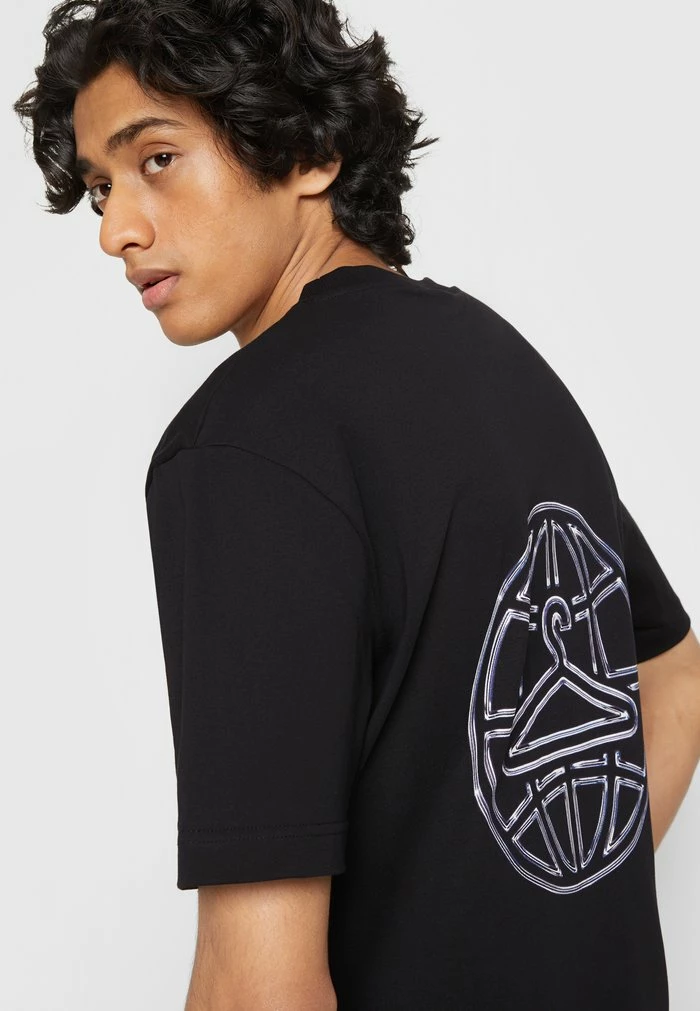 HANGER CHROME TEE - Print T-shirt - black Holzweiler HANGER CHROME TEE - Print T-shirt - Black -Holzweiler shop a43494fda42448f2a610e7352a624a67
