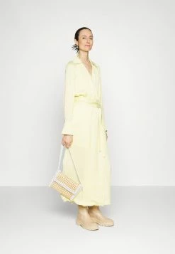 Holzweiler WANDER DRESS - Maxi Dress - Yellow 3 Holzweiler WANDER DRESS - Maxi Dress - Yellow -Holzweiler shop a7c50193e52a40e9a0bceef2d86d2a09